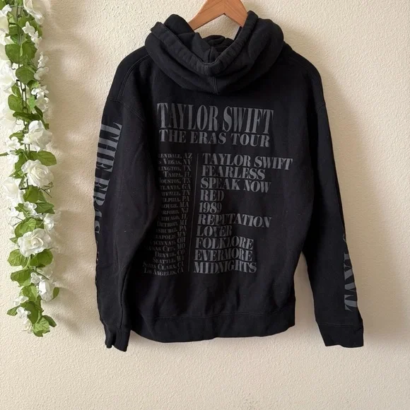 Taylor Swift Taylor Swift - Picture 9 of 9